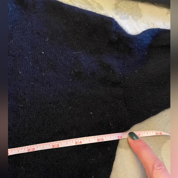 White + Warren 100% Cashmere Distressed Cutouts Fringe Details Sweater MD - LG - Picture 10 of 16